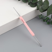 Knitting hook, bilateral, d = 1/2 mm, 13.5 cm, pink color