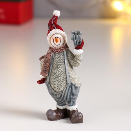 Polystone souvenir "Snowman in a knitted outfit and cap" MIX 9.3x4.3x2.5 cm-1