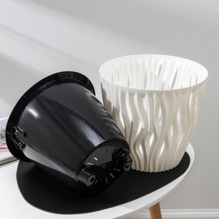 Kashpo for flowers with an insert "Inspiration", 7.5 l, white/black color-1
