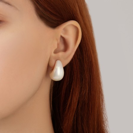 Earrings plastic "drop" smooth mini, white color-4