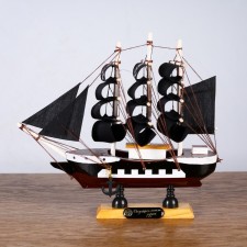 Ariadna ship, 20x5x19cm, black sails