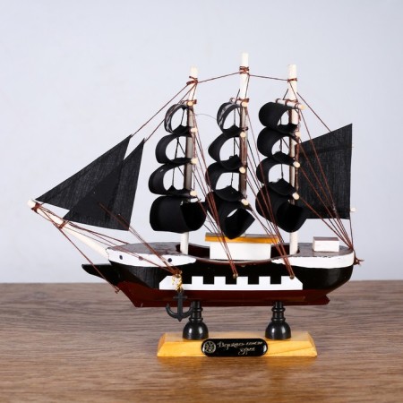 Ariadna ship, 20x5x19cm, black sails
