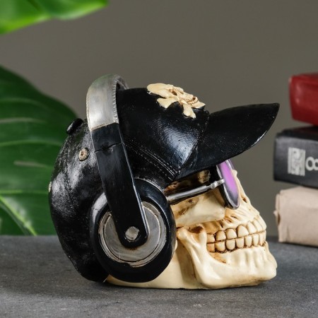 Pigger "Skull, cheerful Roger" black cap, 15.5x16x13cm-1