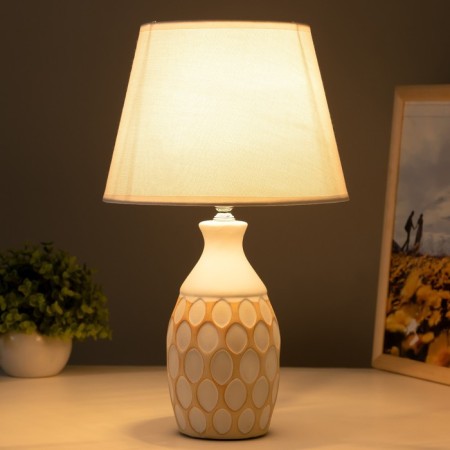 Polar Lamp "Yanina" E14 40w beige 22x22x40cm Risalux-1