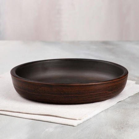 Cacked form "Caches", smooth, d = 18 cm, red clay