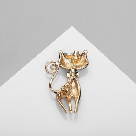 Brooch "cat" with a heart, black color in gold-1