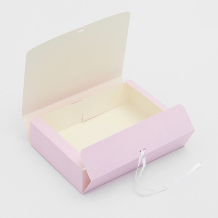 The box is folding, pink, 21 x 15 x 5 cm-3