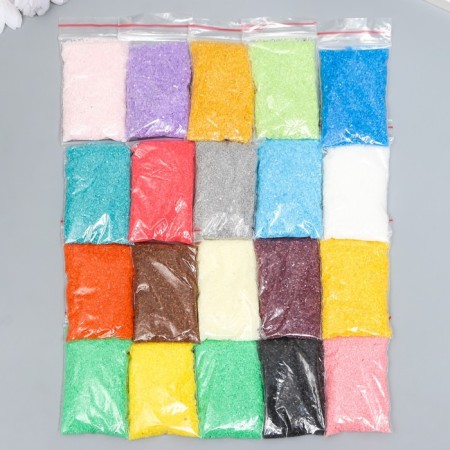 A set of colored sand mix (20 colors x 20 ± 5 g)