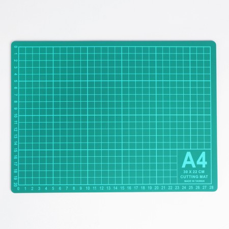 Cutting mat, 30 × 22 cm, A4, green color, DK-004