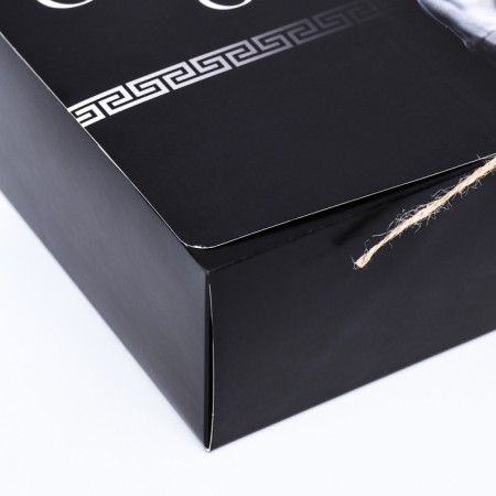 Folding box "The strongest" 31 x 24.5 x 8 cm-2