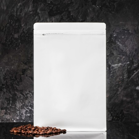 Eight -shirt package with lateral folds, 20 x 30 x 4 cm, white-1