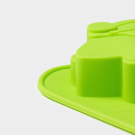 The form for baking the deed "New Year. Bells and boot ", silicone, 25.5 × 17 cm, 6 cells, green color-1