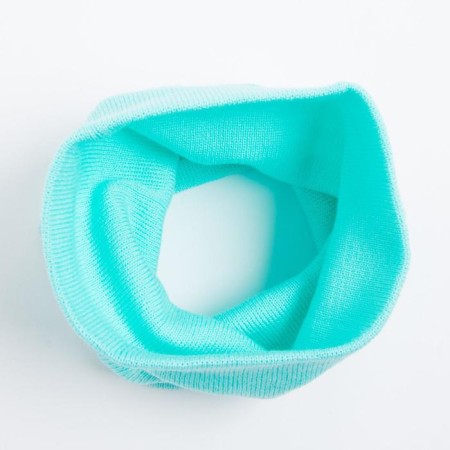 Children's scarf, menthol color, size 45x21