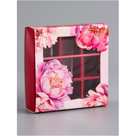 Box for sweets with a shell of 9 pcs "Congratulations", 13.7 x 13.7 x 3.5 cm. Confectionery packaging