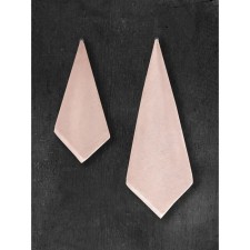 Tricks Tainted Sofi de Marko Diamond, 550 gr, size 70x140 cm, tea rose color