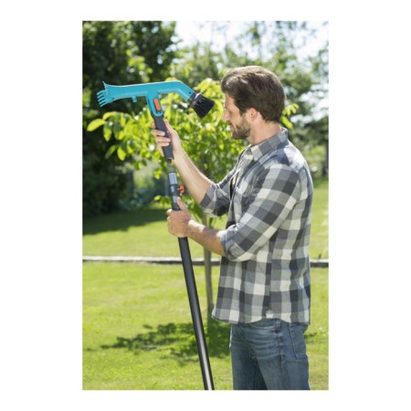 Cleaner for gutters, nozzle for a combusive system-3