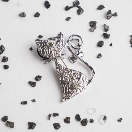 Brooch "Galiotis" cat with a bow in silver-1