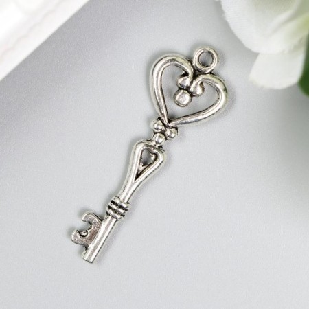 Metal decor "Core-hearted" 4x1.3x0.5 cm