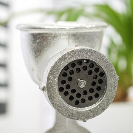 Manual meat grinder "Uralochka", cast iron-1