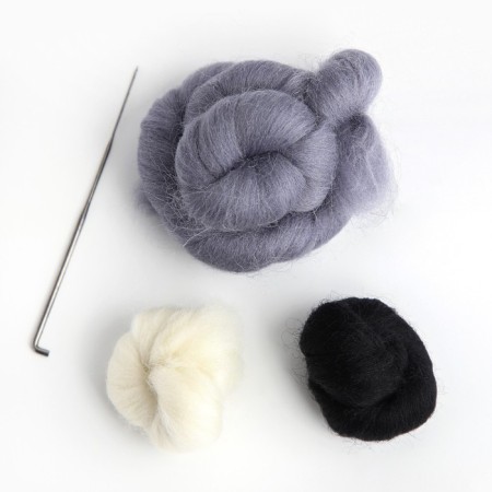 Set for creativity. A toy made of wool "Raccoon with flowers"-2