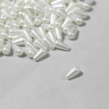 Plastic beads 