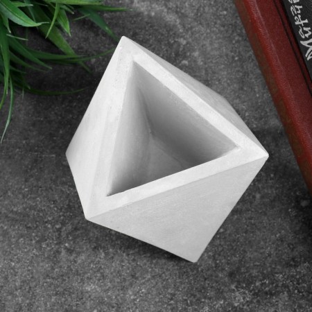 Cashpo concrete "abstraction" white 9 x 9 x 9 cm-2
