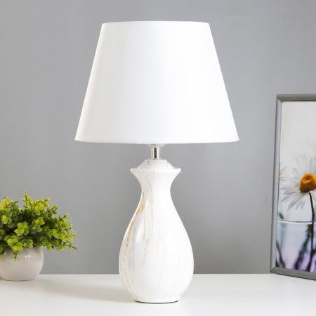 Lilian table lamp E27 40W white 25x25x42cm Risalux