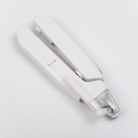 Smart animal clawers, with a file, LED flashlight and a claw container, on the battery 79896-2