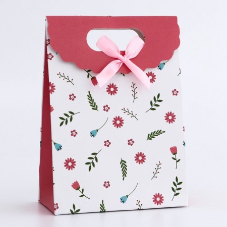 Gift box-package, packaging with a cut pen, "flower composition", 12 x 6 x 16 cm