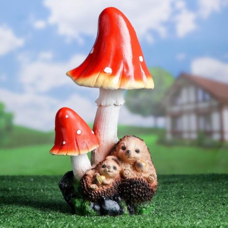 Garden figure "Hedgehogs under mushrooms" 15x16x31cm