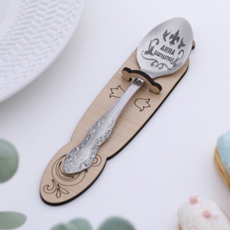 A spoon is registered, tea, with an engraving "Anna", h = 14-1