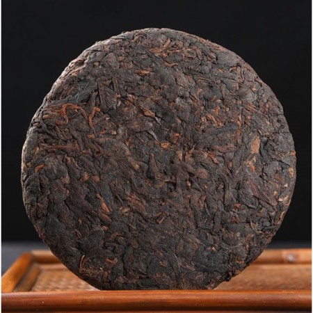 Chinese sustained black tea "Shu puer. Lao Ban Zhang", 100 g, 2014, Yunnan, pancake-1