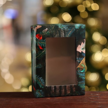 Gift box, with a window, the team "Merry Christmas", 21 x 15 x 7 cm
