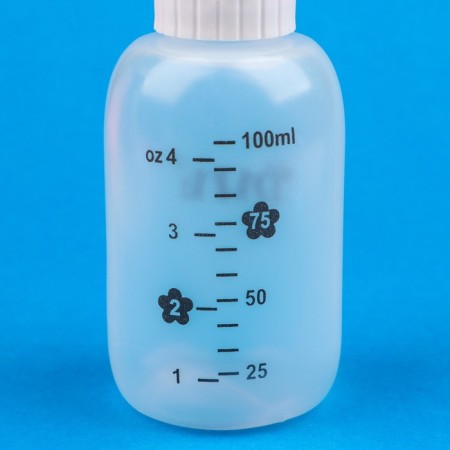 Set for feeding is soft, with a silicone base, 100 ml, white-7