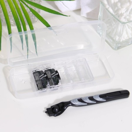 Broken machine + 2 replaceable cassettes of blades, suitable for Gillette Mach 3-1