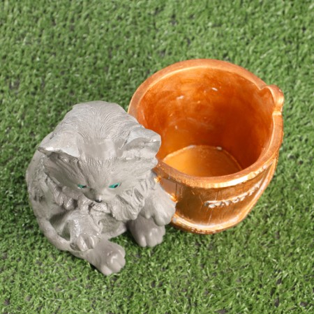 Figure pot "A kitten with a bucket" 18x10x16cm, gray with bronze-4
