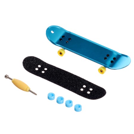 Metal Fingerboard "Golden Trick", 2 sets of wheels, key, color mix-7