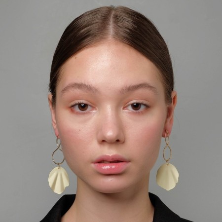 Earrings Metal "Sea", white color in gold-2