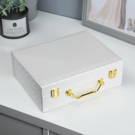 Casket to the leatherette for jewelry "banged" snow -white 8.5x23.5x19 cm
