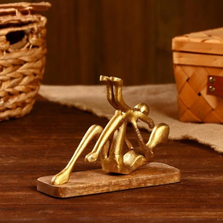 Souvenir "Mamino Happiness" aluminum, tree 20.3x7.6x13.3 cm (gold coating)-1