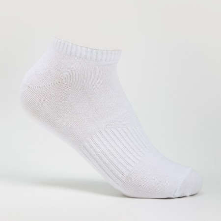 A set of male socks is 3 pairs, white, black, gray melange, size 27-29-3