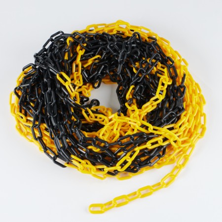 The chain is protective, black and yellow, the link is 6mm, 30m