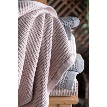 A towel is 50x90 rob light pink-2
