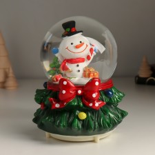 Souvenir polystone water ball light, music, snow circling 