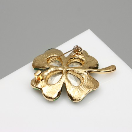 Brooch "Clover" for good luck, emerald color in gold-2