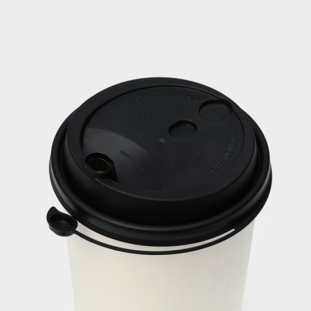 A plastic disposable lid for a glass, with a valve, a pet, d = 9 cm, the color is black, 50 pcs/un