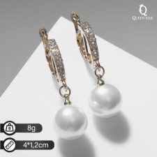 Earrings with pearls 