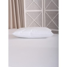 The cover is quilted with the Melissa zipper, size 50x70 cm.