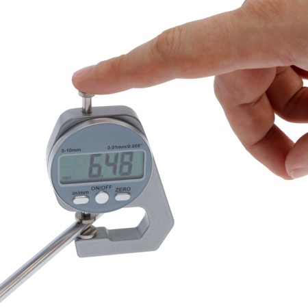 Electronic tundra thickness, metal, range 0-10 mm, accuracy 0.01 mm-5