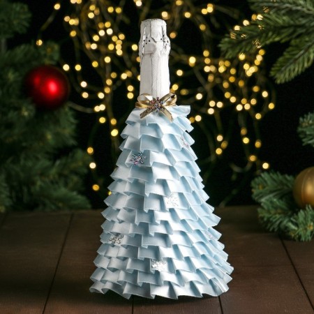 Cover on the bottle "Christmas tree" color blue, mix